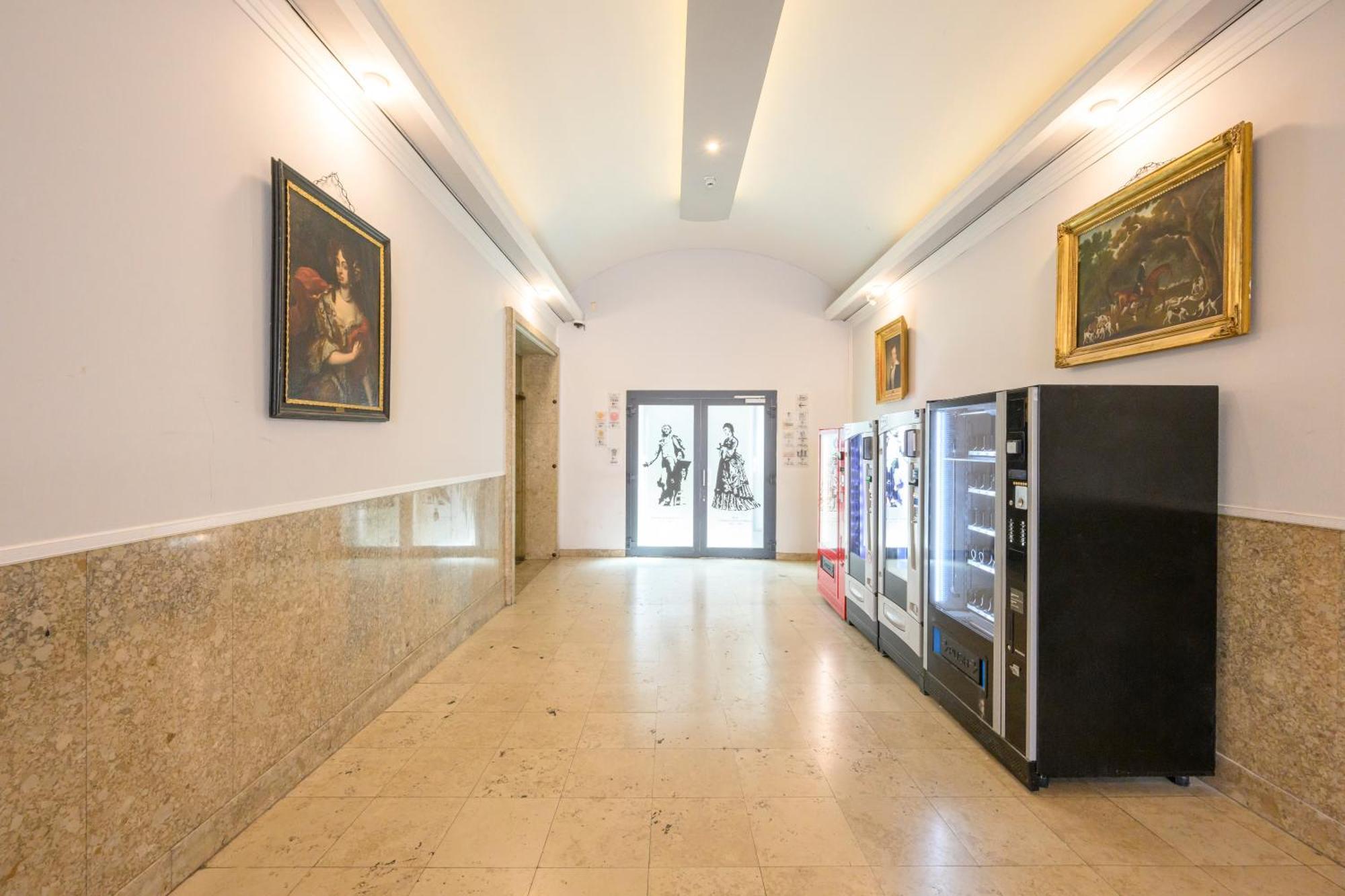 Elegance Palais Palffy Apartments Vienna Exterior photo